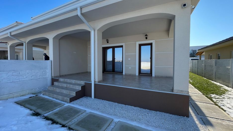 Duplex - 5 camere -toate utilitatile - Mosnita Noua - Urseni - Poză 1