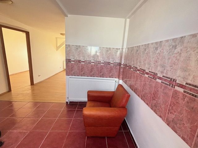 Apartament tip mansarda - Poză 4