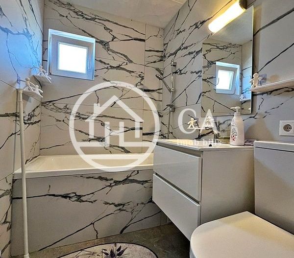Apartament de închiriat cu 3 camere în zona Rogerius, Oradea - Poză 9