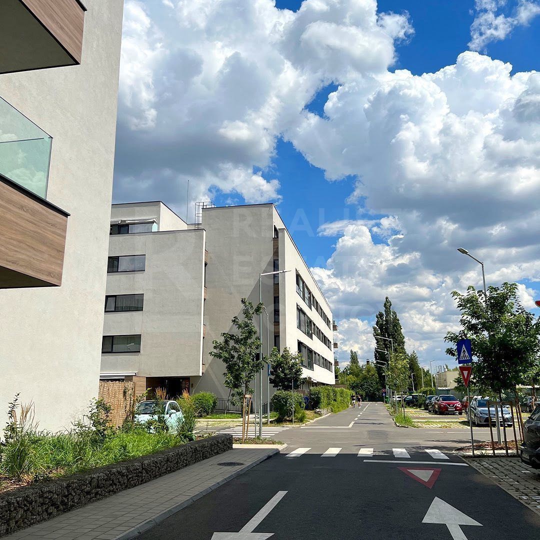 Vânzare, apartament cu 4 camere, zona Bucureștii Noi, București - Poză 4