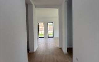 Duplex Mosnita Noua-finisat, curte amenajata - Poză 8