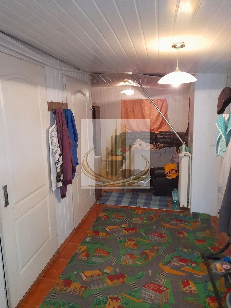 Casa Iosefin individuala 9 camere 3 apartamente - Poză 4