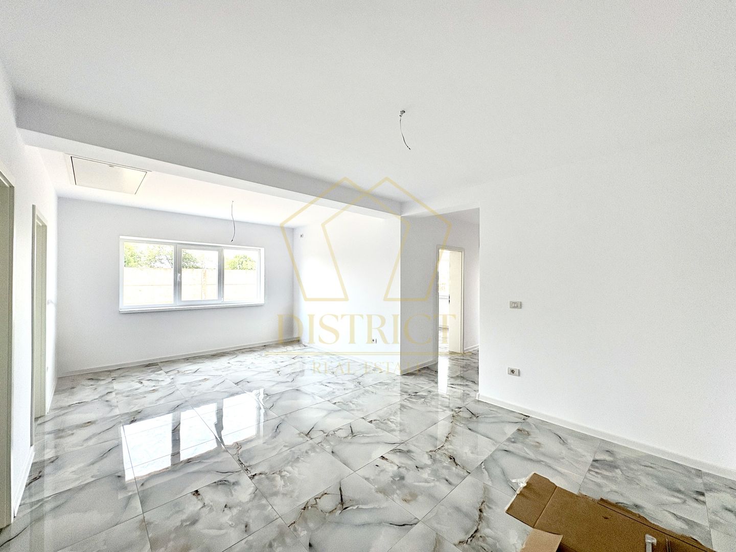 Duplex cu 3 camere si bucătărie închisă | Mosnita Veche | Lidl - Poză 1