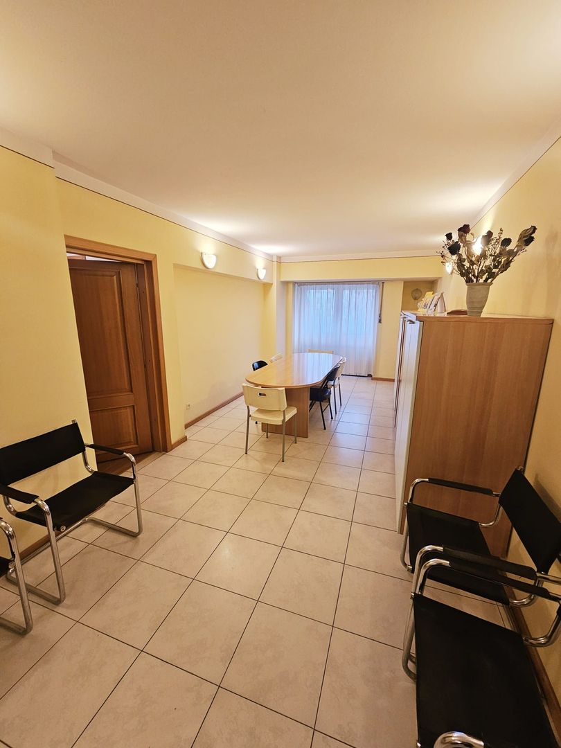 De vanzare Apartament 4 camere ULTRACENTRAL Piata Unirii, Bucuresti - Poză 15