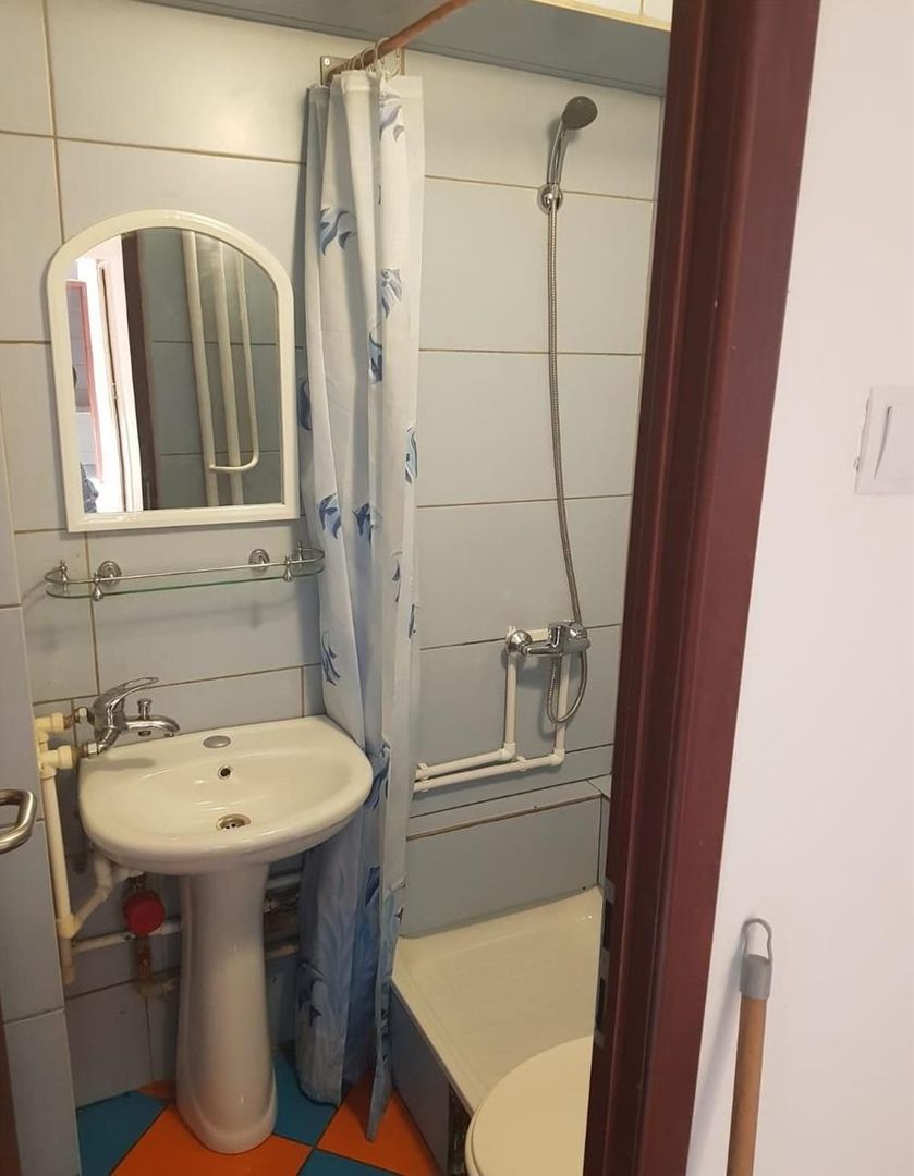 AP. 3 CAMERE - P-TA SUDULUI, BUCATARIE INCHISA, MOBILAT/UTILAT - Poză 9