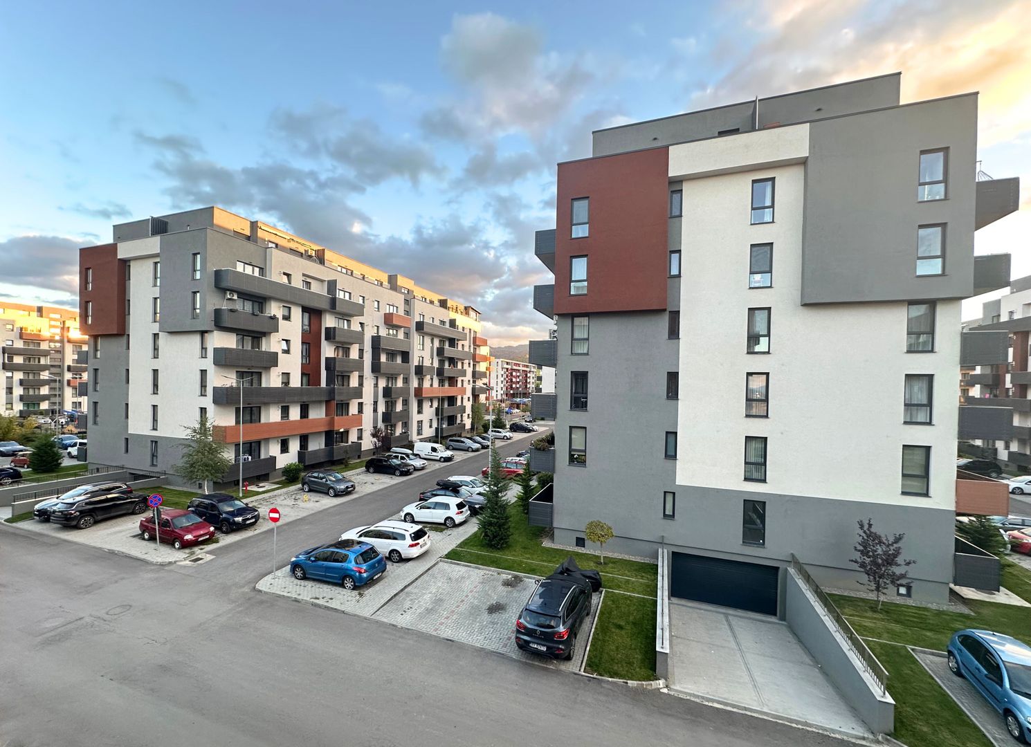 VÂNZARE APARTAMENT 2,5 CAMERE  NOU NELOCUIT - Poză 4