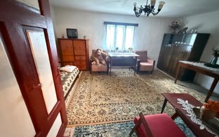 Casă tradițională sat Poarta, comuna Bran teren 4000 mp - Poză 8