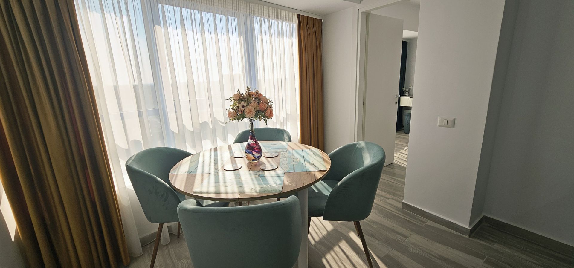 Sea View Olimp, Apartament 3 camere mobilat, vedere la mare - Poză 4