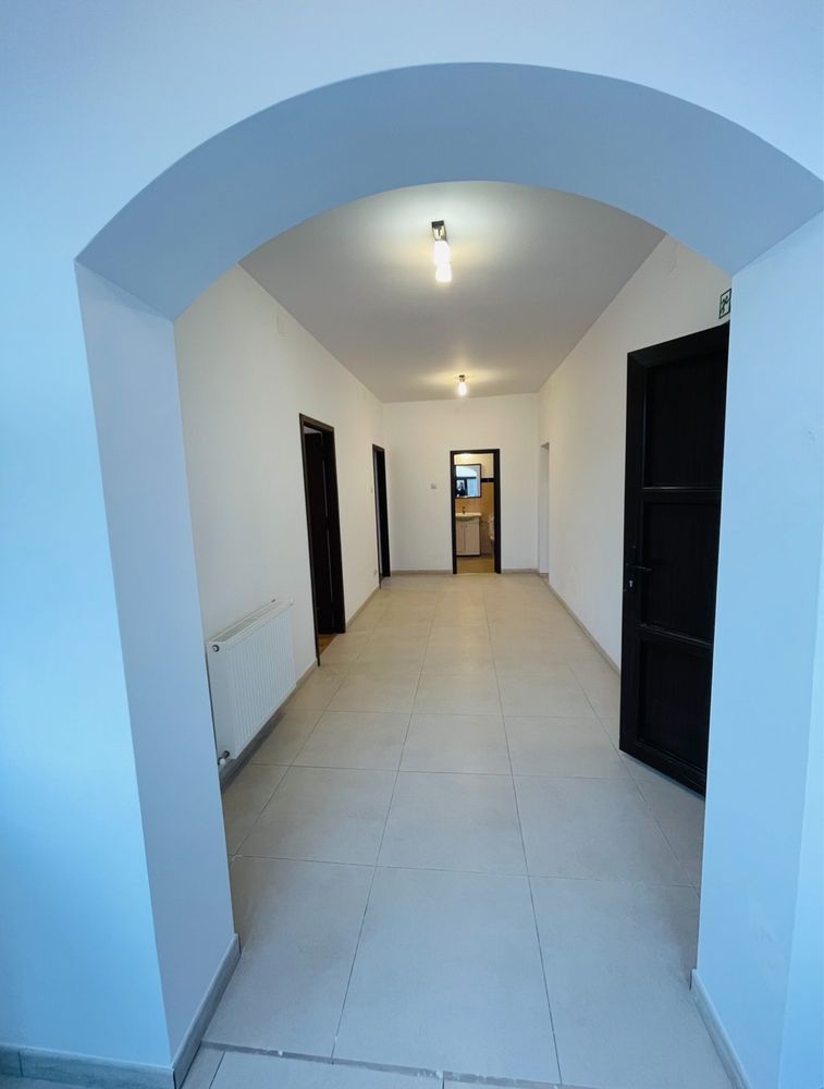 Inchiriere apartament 3 camere | Singur pe etaj | Vila zona Plevnei - Poză 1