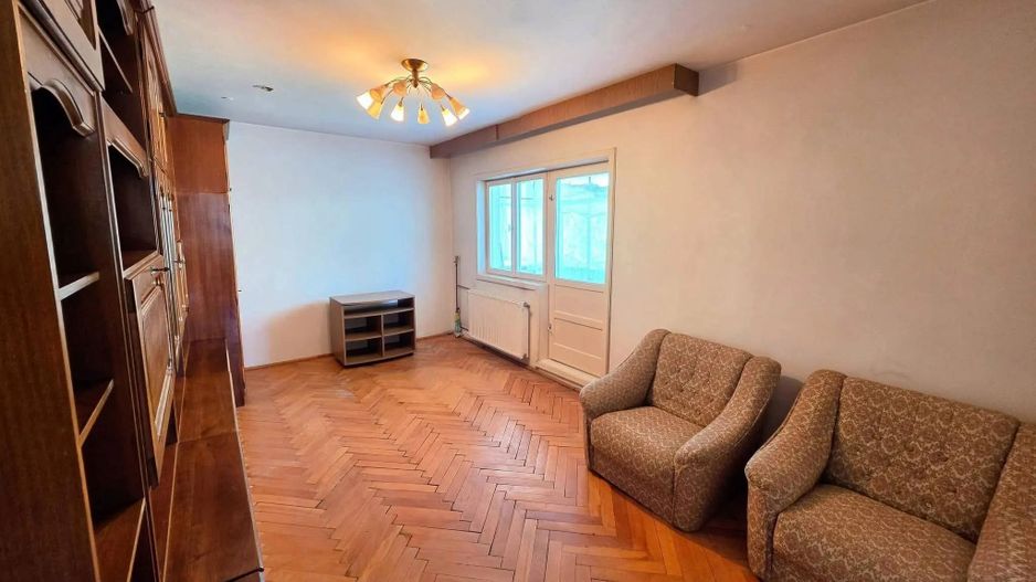 Vand apartament cu 2 camere decomandat in Calea Lipovei - Poză 6