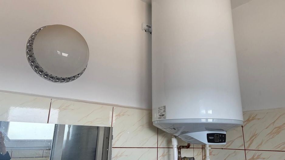 Garsoniera spatioasa cu boiler electric, Mihalache-1 Mai - Poză 15