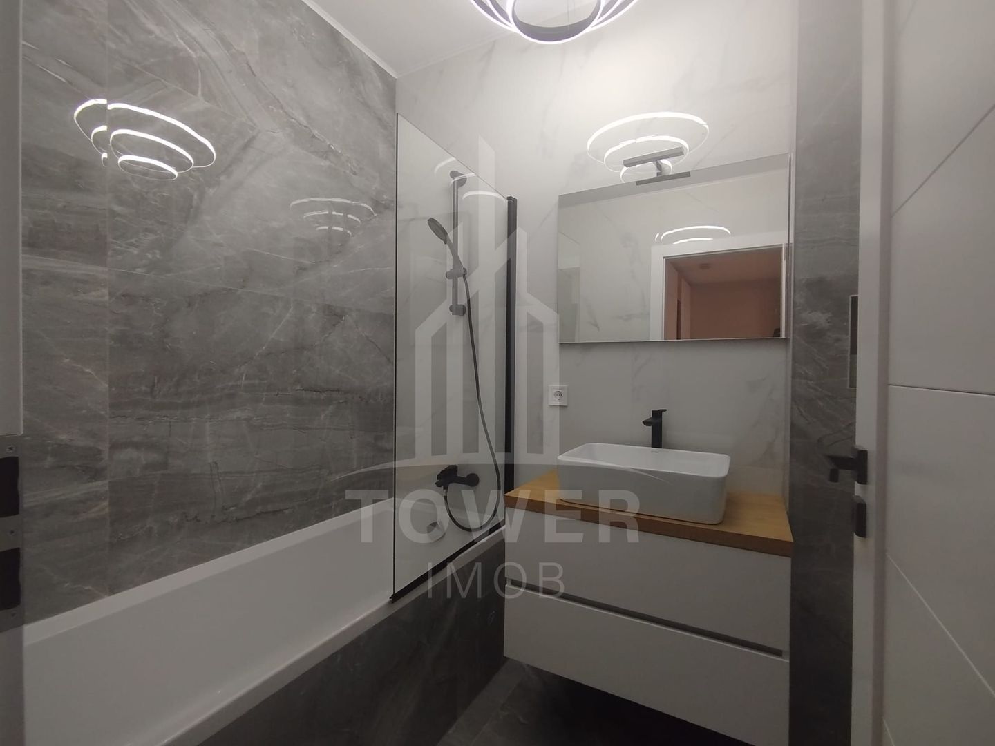 Apartament modern de închiriat, cu balcon și loc de parcare - Poză 9