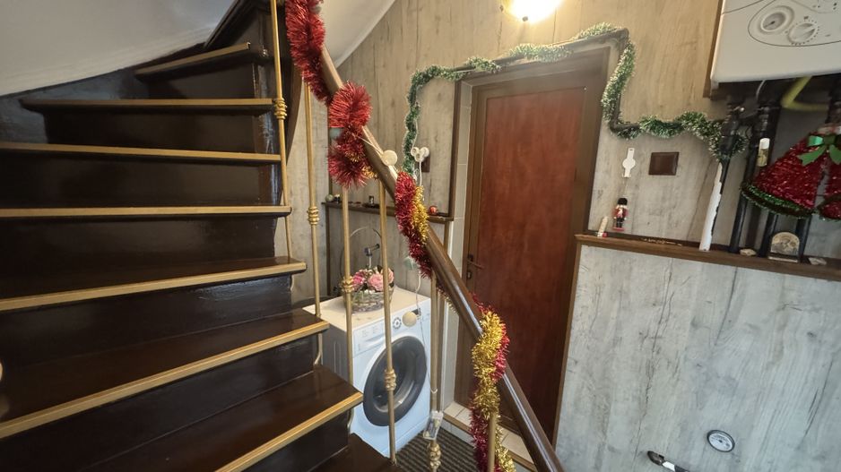 Casa cu potențial - Victoriei - Poză 4