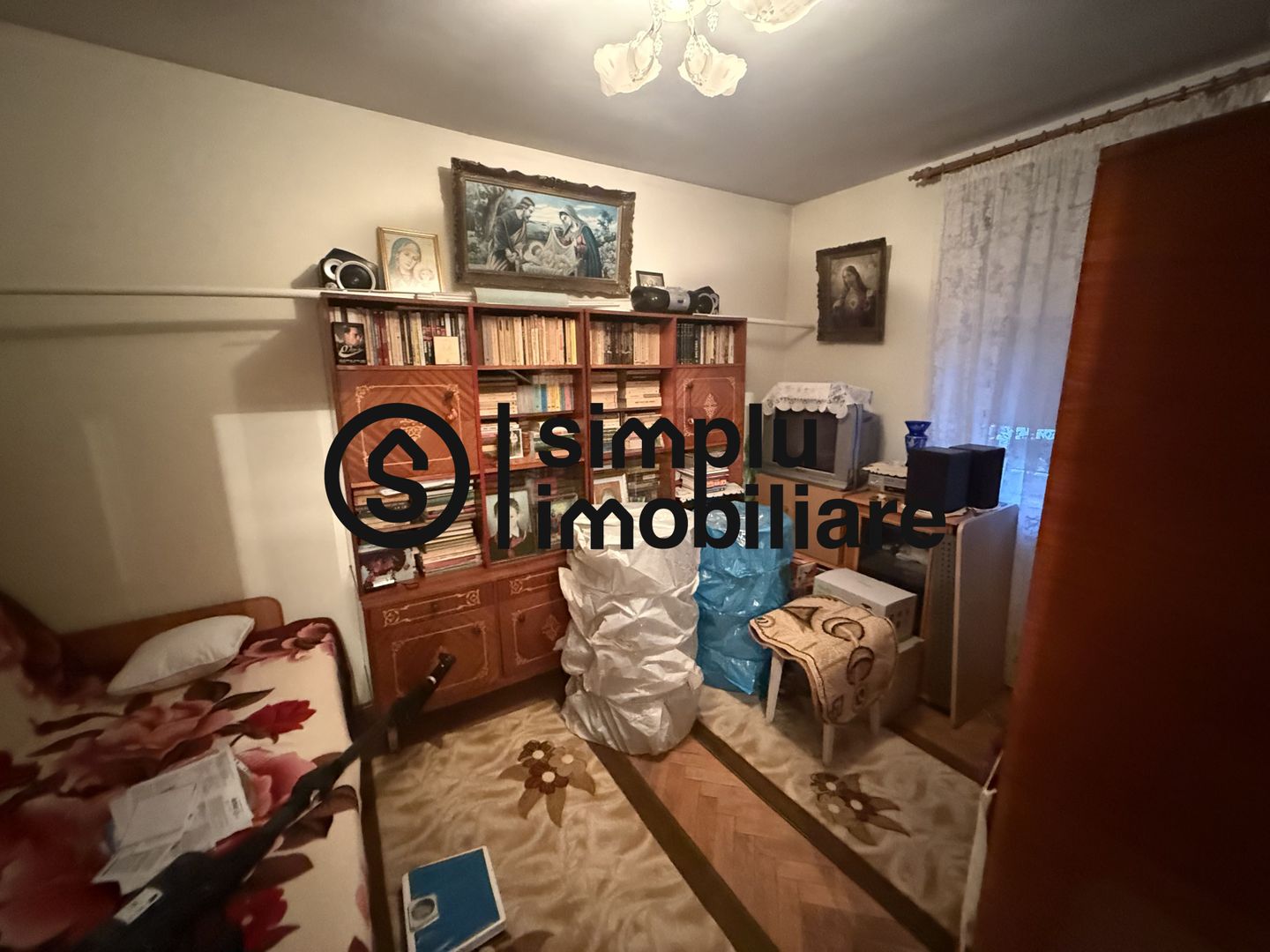 3 semidecomandate,  etaj 1, zona Supeco - 100 000 Euro - Poză 12