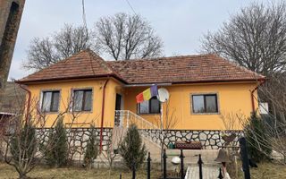 Casa cu teren generos, aproape de Cluj - Poză 1