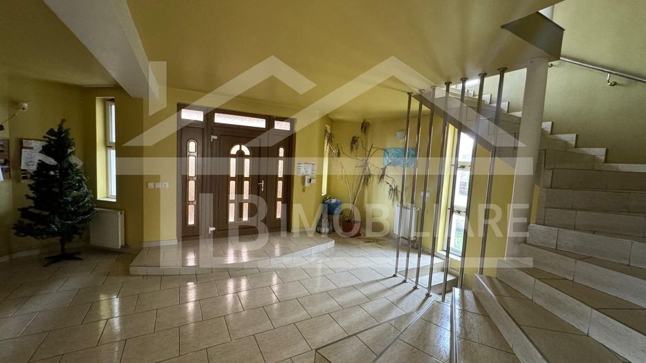 Vila cu 6 camere, 420mp,  teren 720mp, parcari, Zona Shopping City - Poză 24