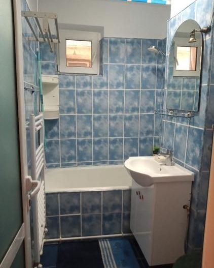 De inchiriat apartament 2 camere Micro 20 , 300 euro - Poză 7