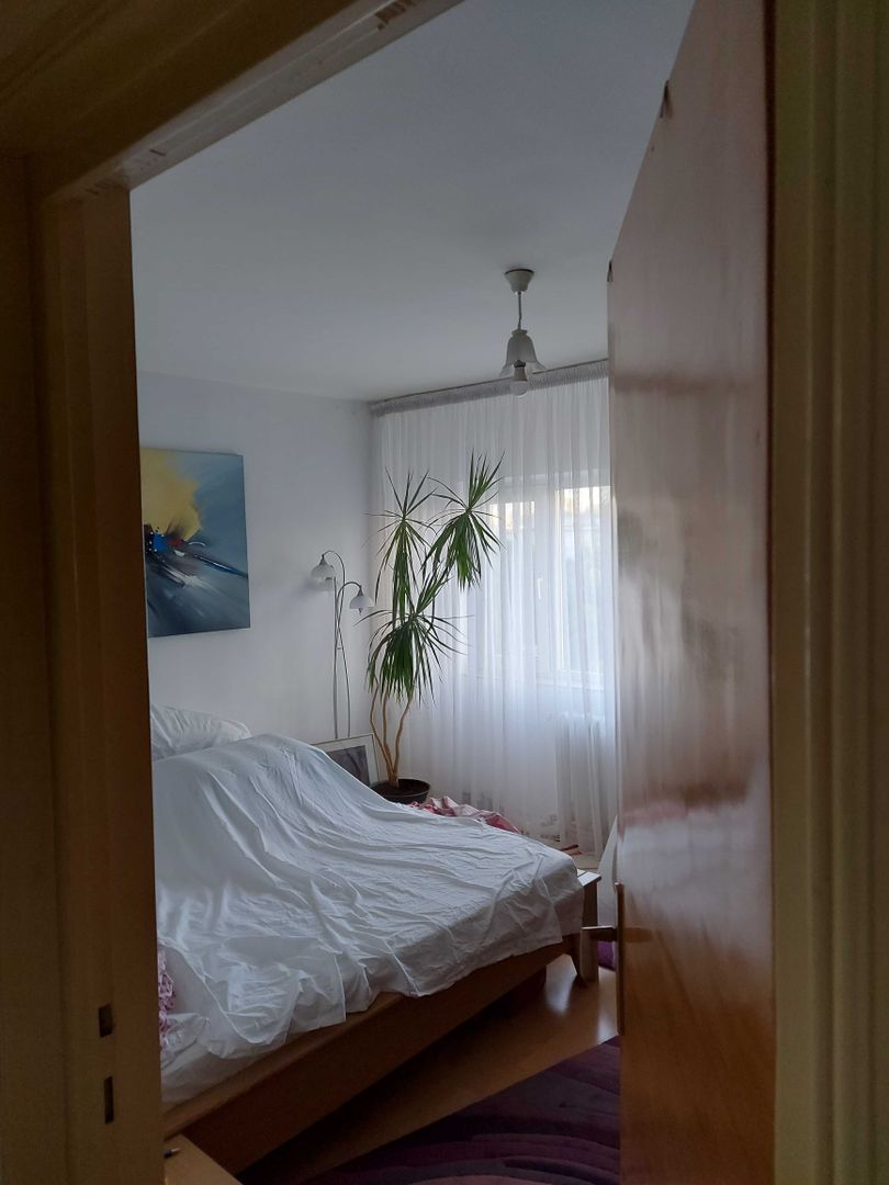 vând apartament 2 camere - Poză 4