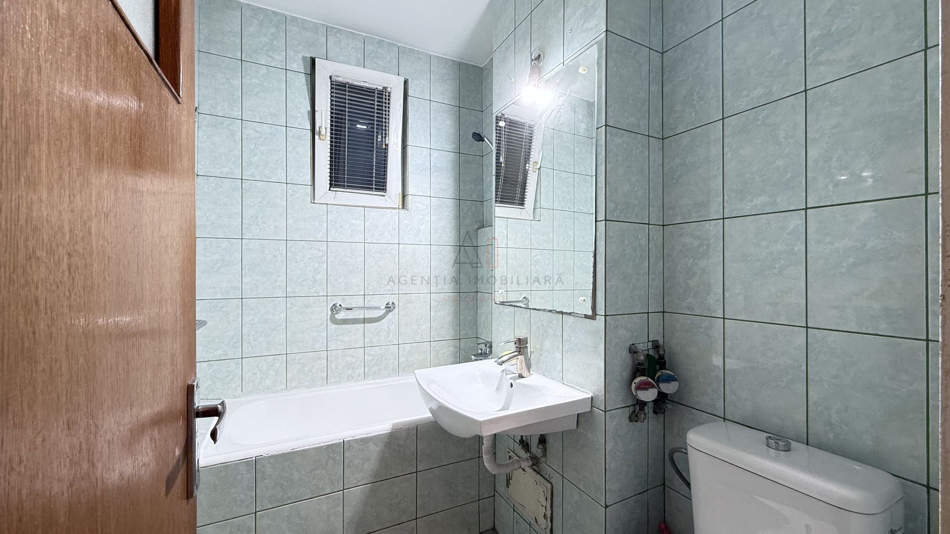 3 Camere | 9 min Metrou Titan - Poză 9