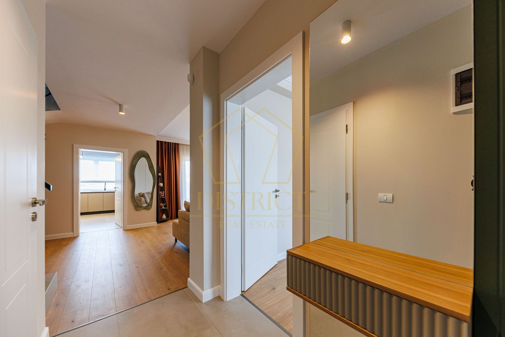 Duplex modern cu 4 camere despartit prin camera tehnica I Mosnita Noua - Poză 5