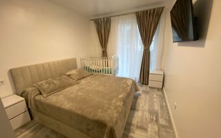 Apartament 3 camere 2 bai curte 85 mp 2 locuri de parcare in Selimbar - Poză 4