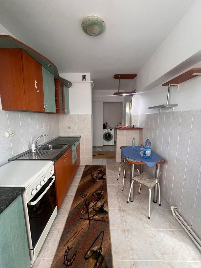 De vanzare apartament cu 2 camere Mazepa 1, etaj 5/8, 67.000 euro - Poză 1