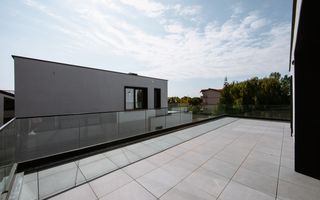 VILA SUPERBĂ CU 4 DORMITOAARE ȘI PISCINA LA INCHIRIERE - Poză 40