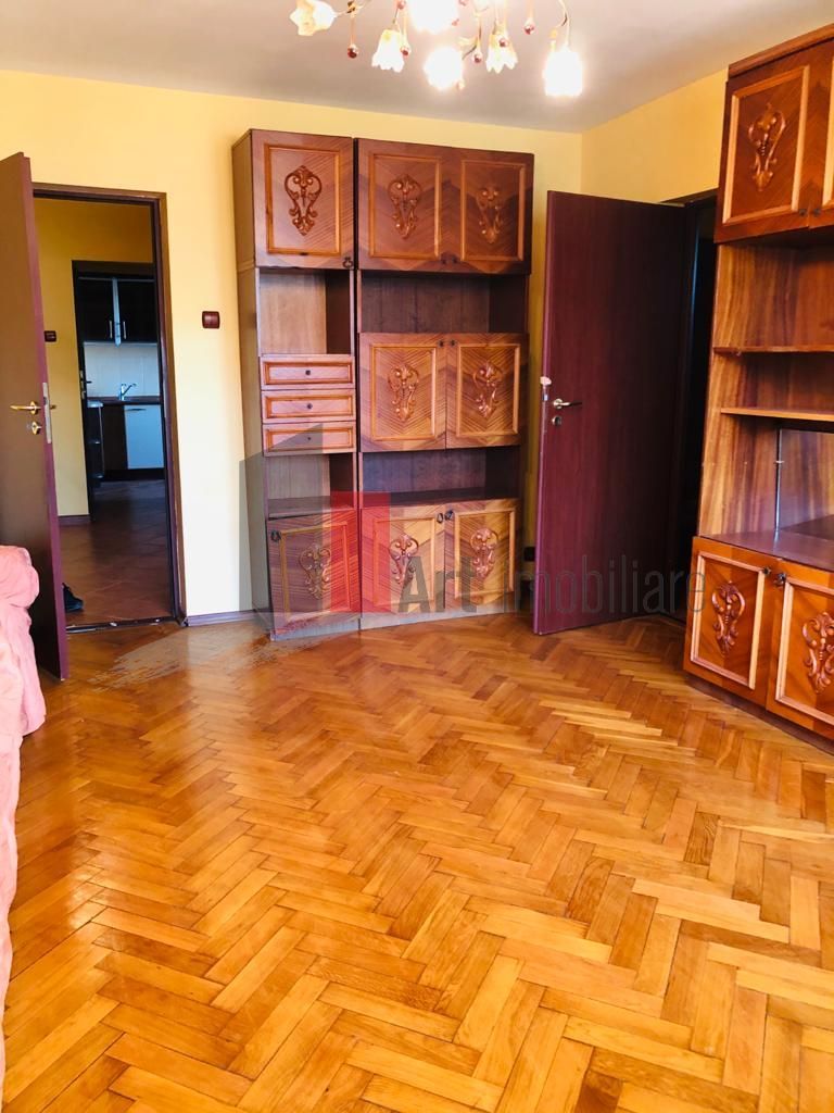 3 camere Aviator Popisteanu - Poză 1