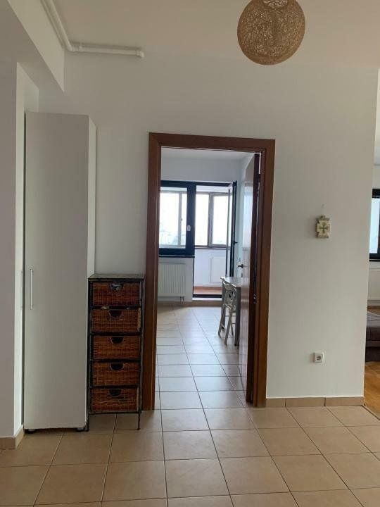 Apartament de Închiriat - 2 Camere, 90mp, Et11/14 Cu Vedere Superbă la Răsărit - Poză 6