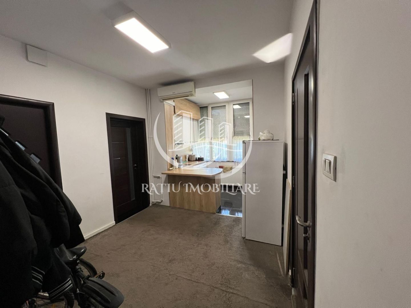 Apartament cu 4 camere | Zona Centrala | General Magheru | Oradea - Poză 13