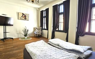 Apartament spectaculos de închiriat 4 camere 4 băi Centrul Istoric - Poză 10