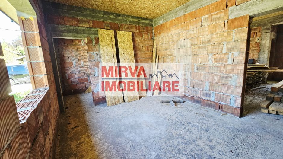 🏡 Casă la roșu cu 4 camere, 122 mp utili, teren 465 mp – Băicoi - Poză 36