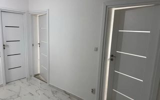Apartament 2 camere, complet renovat – zonă centrală - Poză 2