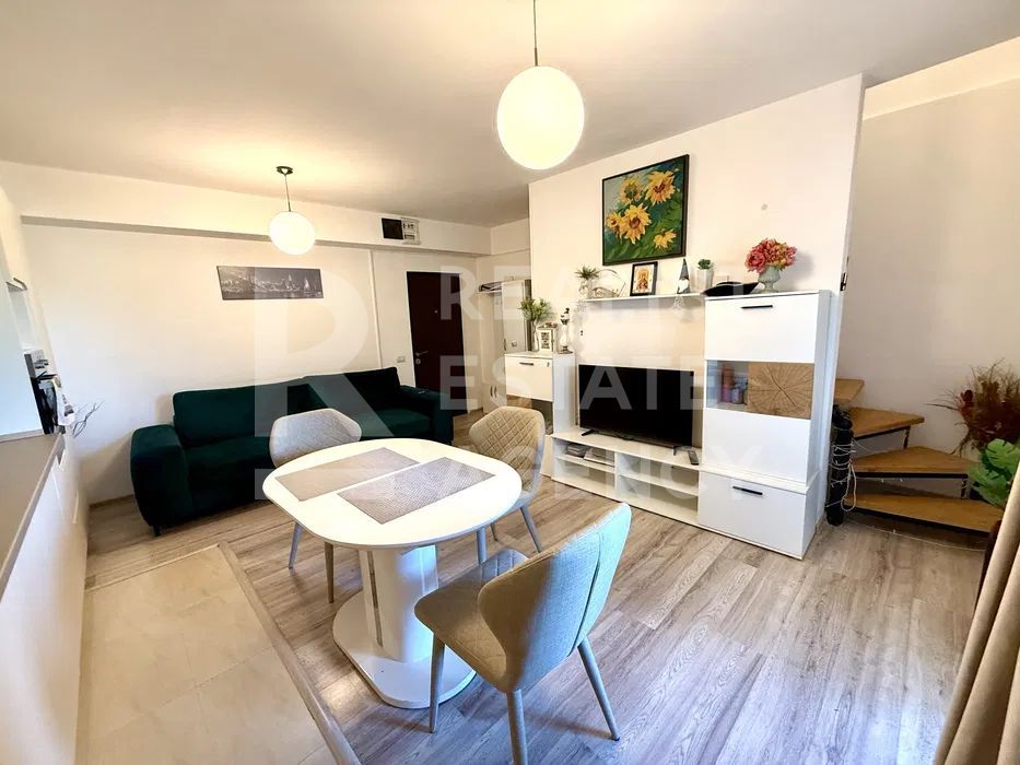 Vânzare, apartament 3 camere, zona Pacii - Poză 1