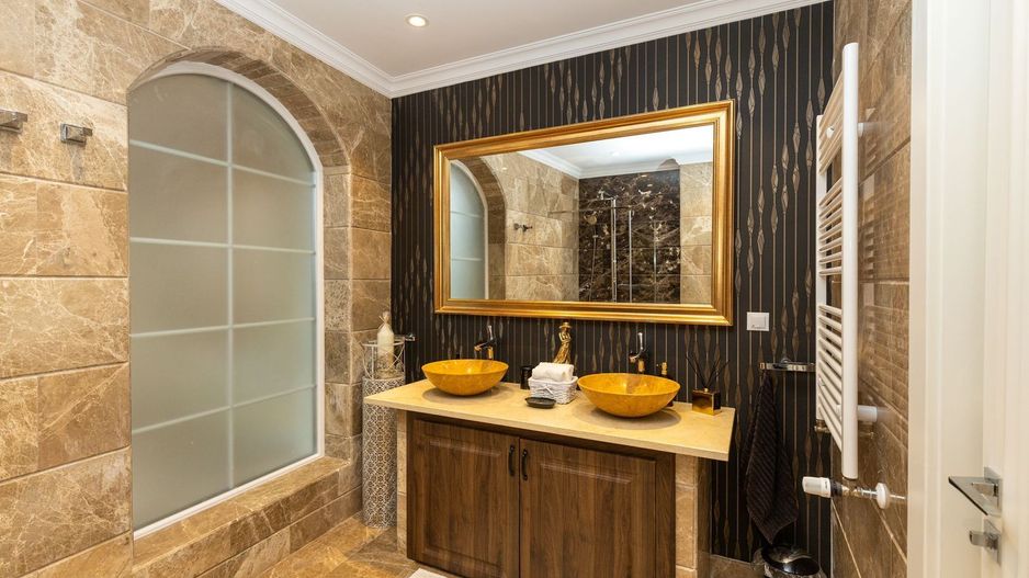 Vila deosebita langa pădure în Tunari - Poză 18