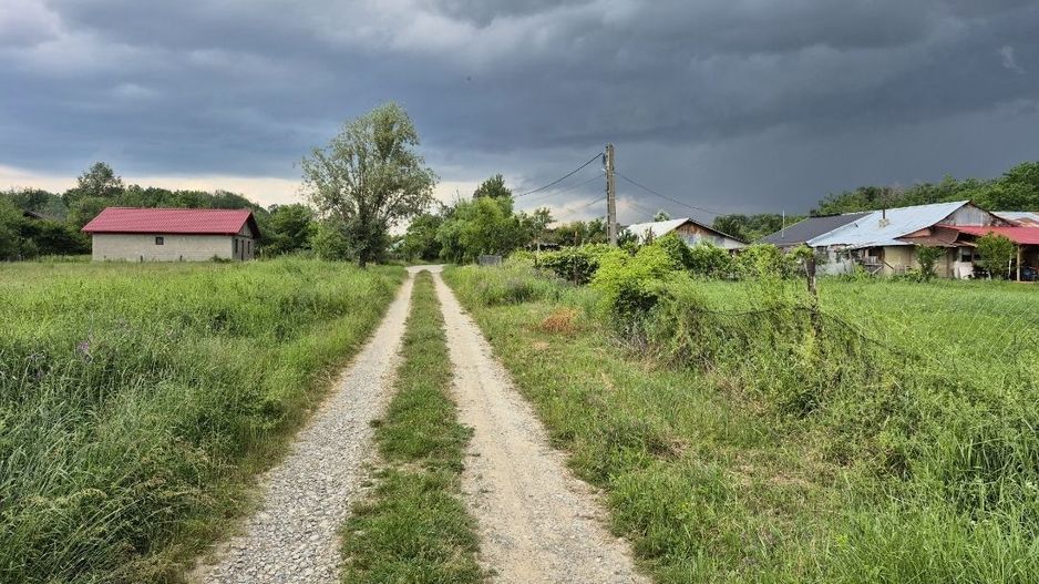 Teren intravilan langa pădure 1260 mp , deschidere 20 ml Prahova -Misl - Poză 12