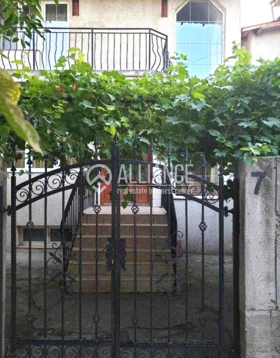 TECHIRGHIOL (COD 02)-  Vilă 10 camere ultracentrala - Poză 2