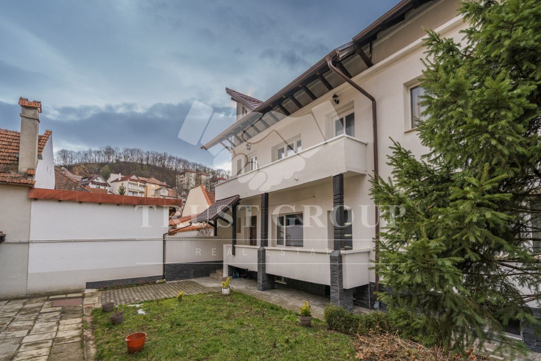 Casa individuala - Ultracentral | Dealul Cetatii | Renovata Integral - Poză 1