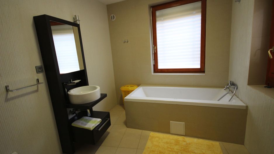 Casa pretabila birouri, camin de batrani - Poză 28