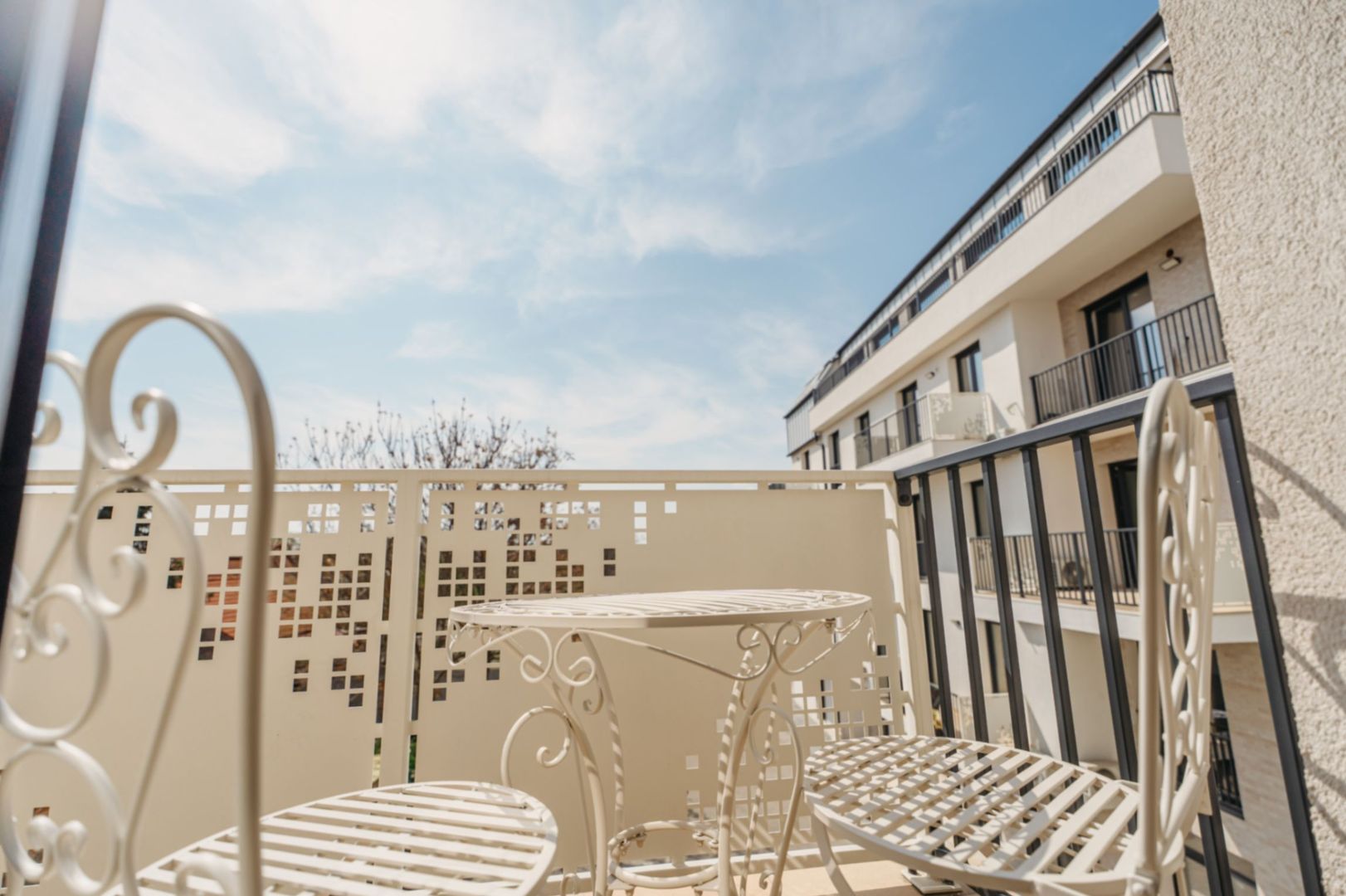 Apartament Ultracentral | 2 Camere | Prima Închiriere | Parcare - Poză 14