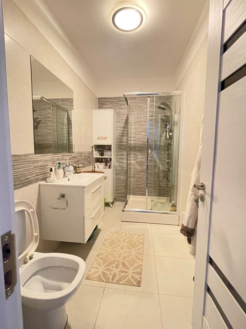 Apartament cu 2 camere, balcon închis, parcare cu CF, Terra, Florești. - Poză 5
