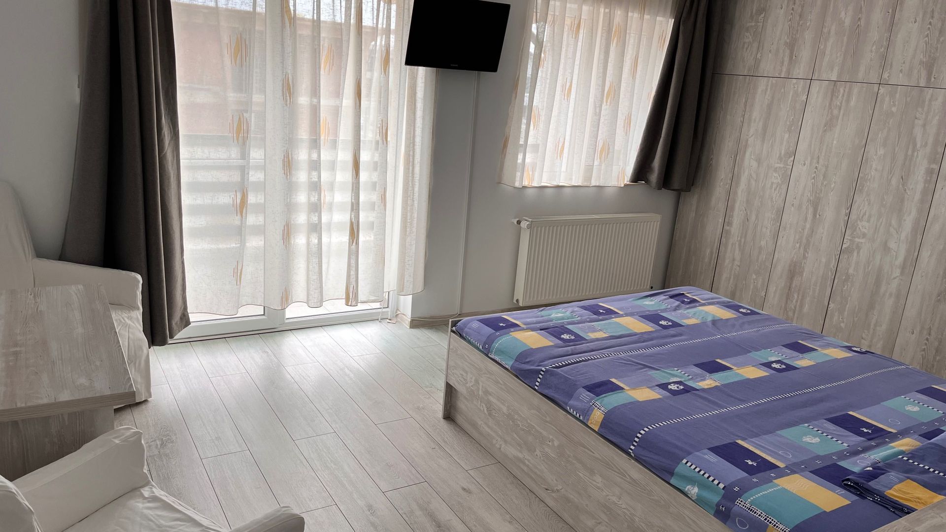 Vilă 3 camere | 100 mp utili | două curți | Tunari - Poză 4