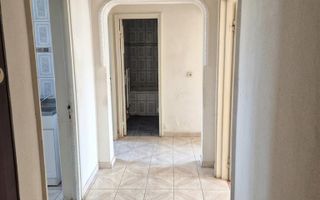 Vanzare apartament 3 camere, Mazepa 1, 61 mp, 75.000 EURO - Poză 2