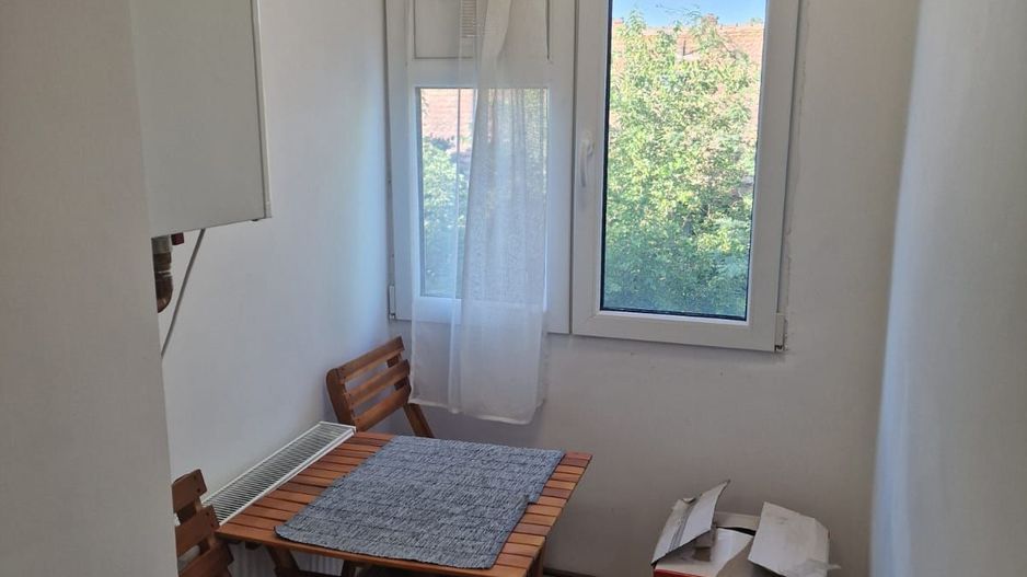 Garsoniera Superba Pajura Cu Centrala - Poză 4