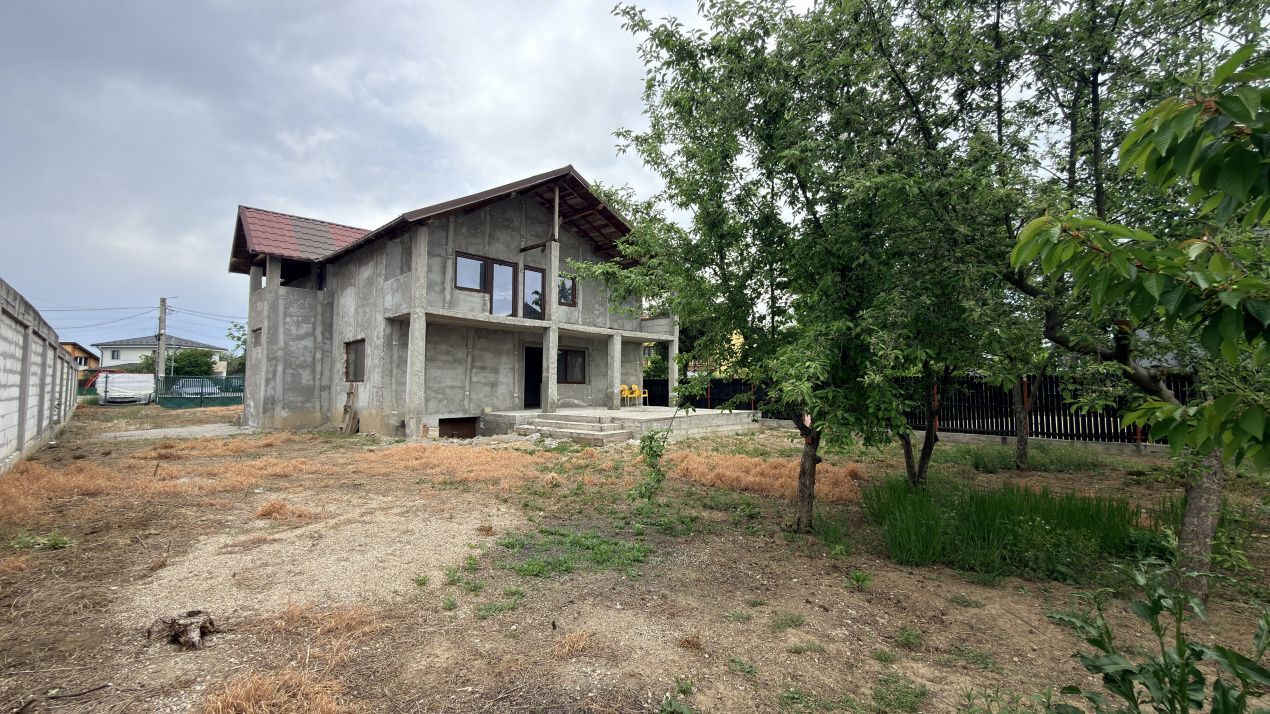 Casa sptioasa cu potential real in Maracineni la 5 pasi de Pitesti-Arges! - Poză 14