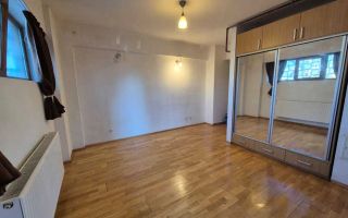 VANZARE GARSONIERA SPATIOASA I LIBERA I VALEA OLTULUI - DRUMUL TABEREI - Poză 4