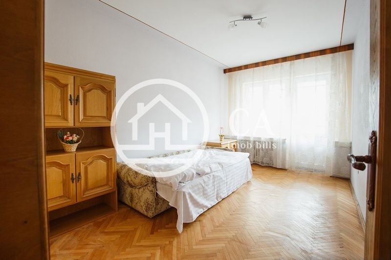 Apartament de închiriat cu 5 camere în zona Ultracentrală, Oradea - Poză 2