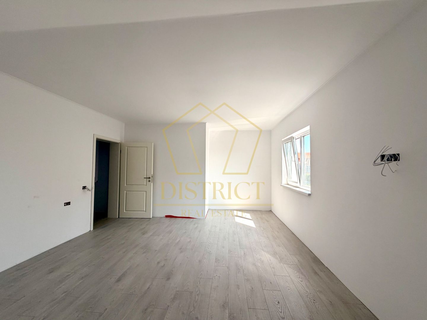 Duplex cu 4 camere | Mosnita Veche, la asfalt | Lidl - Poză 6