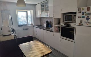Vanzare apartament 3 camere decom., renovat complet,  centrală – Drumul Taberei - Poză 1