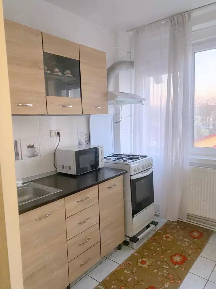 Apartament cu 2 camere de închiriat – Zona Centrală, Str. Domnească - Poză 10
